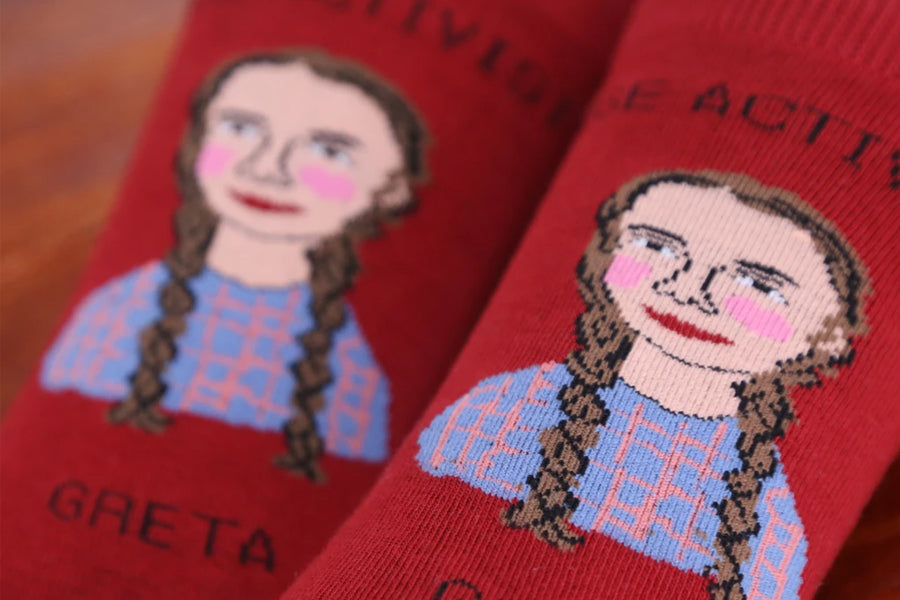 Buying Custom Socks Online – How Will You Do It?