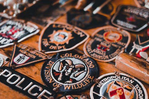 How to choose the correct border for your custom embroidered patches