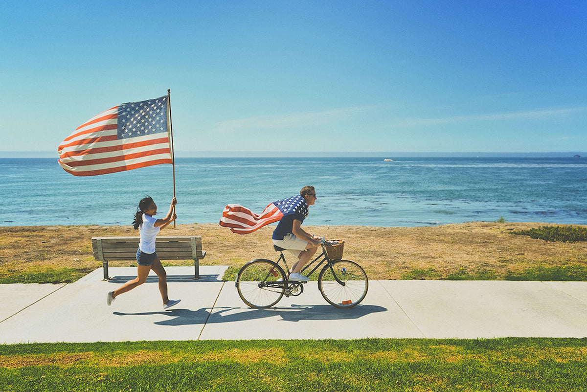 How to use promotional products on Labor Day to connect with people